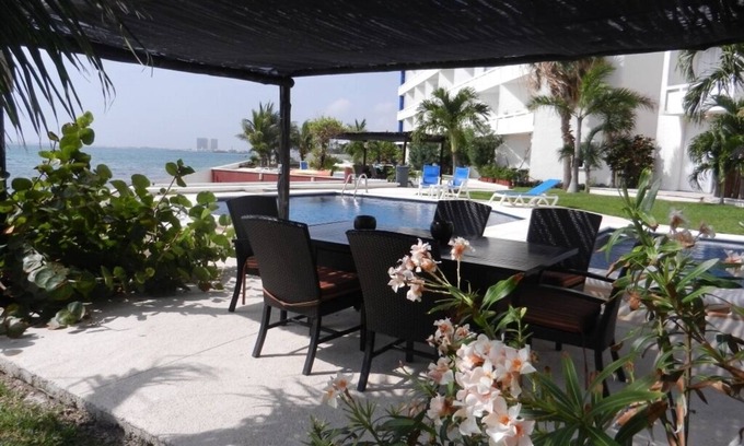 Puerto Juarez Apartment | Tranquil and Affordable Oceanfront!
