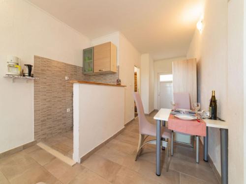 Rudine Apartment | Tranquil and Stylish Apartment Kastel Novi - Studio Apartment with Garden