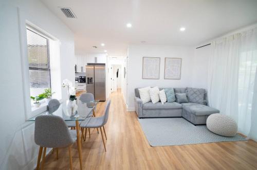 Meadowlawn House | Tranquil And Sunny 4br Getaway Home