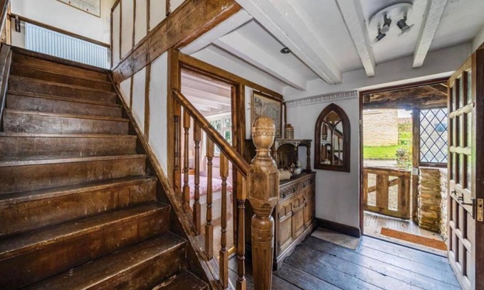 Woolverton House | Tranquil Cottage Retreat in Bath