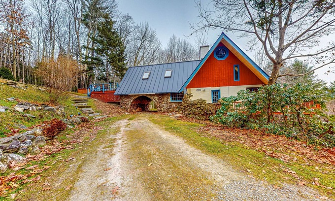 Pittsfield House | Tranquil dog-friendly retreat with generous deck, fitness area, & amazing views