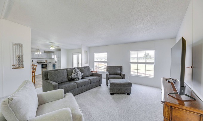 Elgin House | Tranquil Elgin Getaway w/Private Deck & Patio!