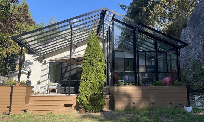 West Vancouver House | Tranquil Haven of Natural Beauty