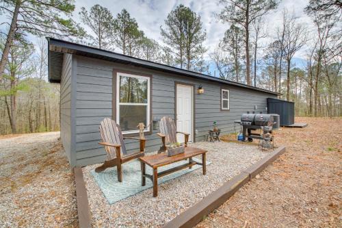 Mid America House | Tranquil Hot Springs Getaway Near Ouachita River!