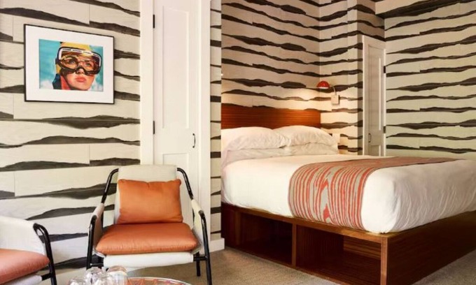Stowe Area Hotel | Tranquil Lodge in the Heart of Town | Walk to Trails, Shops & Cafés