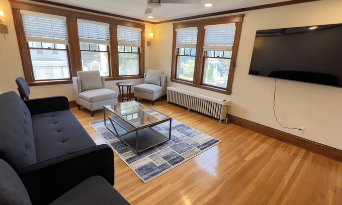 Brighton Condo | Tranquil Renovated 3BR Allston Condo + Parking , Close to Harvard/BU/BC/MIT!
