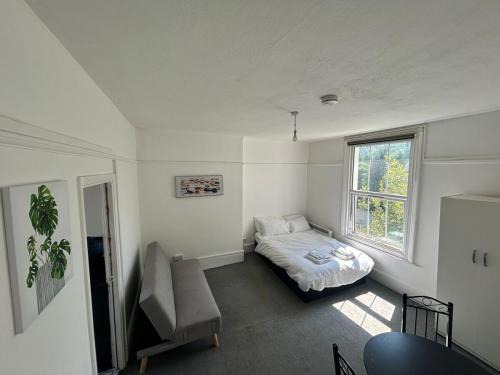 Fairfield Apartment | Tranquil Studio in Croydon