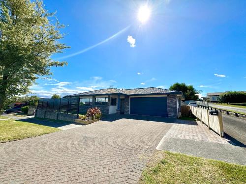 Taupo House | Tranquil Taupo