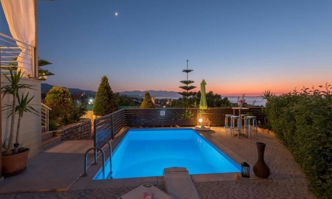 Sfakaki Villa | Tranquil Villa overlooking the Cretan sea