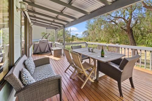 Quindalup House | Tranquil Waters