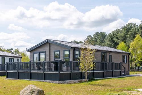 Woodhall Spa House | Tranquil Woodland Lodge Retreat in Lincolnshire