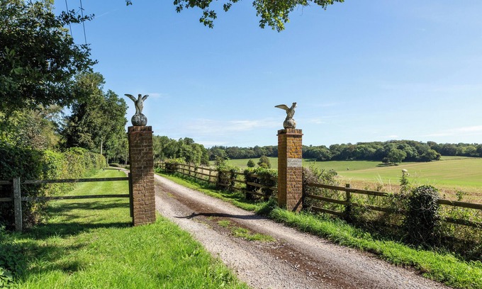 Basingstoke Cottage | Tranquility, In grounds of Dower house on large country estate in the Candover's