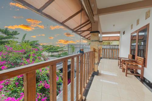 Senggigi Hotel | Transit Inn Senggigi