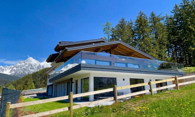 Radstadt Apartment | Traumblick Dachstein