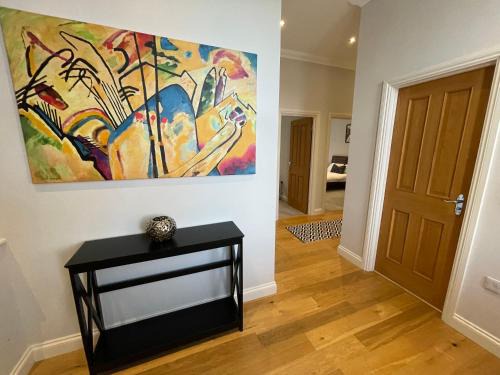 Rushmoor District Apartment | Travaal.©om - 2 Bed Serviced Apartment Farnborough