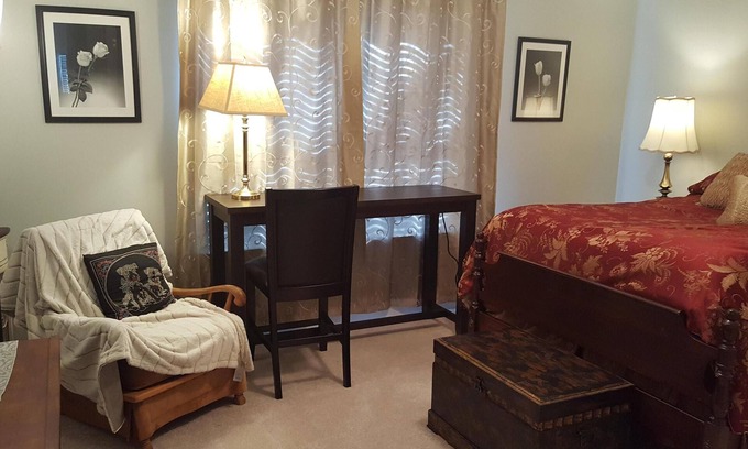 Huntcliff House | Travel Nurses/Healthcare professionals welcome.