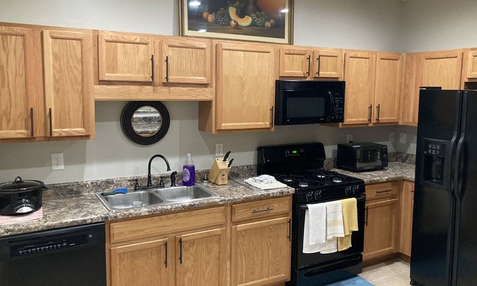 Braselton Apartment | Traveler or Travel Professional. Stay home until its time to go home!