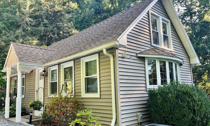 South Britain House | Traveler’s Dream On Bike Path! Close to Highway, Hospitals, and Schools.