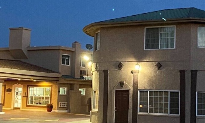 Merced Hotel | Travelodge by Wyndham Merced Yosemite