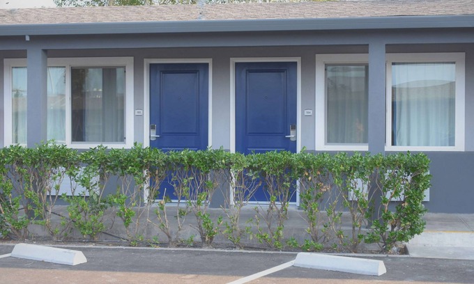 Santa Rosa Hotel | Travelodge by Wyndham Santa Rosa Wine Country