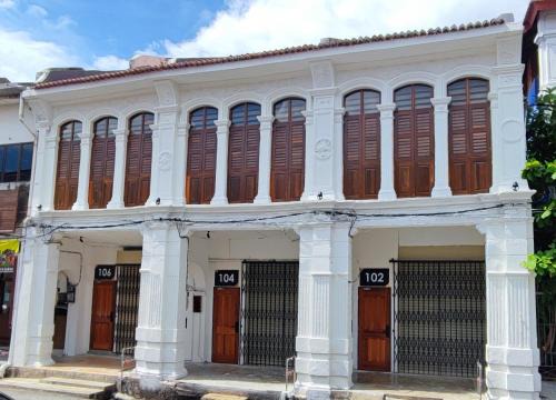 Downtown George Town Hotel | TREASURE HUNTER At Heritage Georgetown
