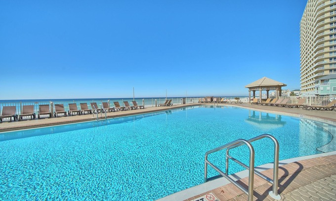 Thomas Drive Condo | Treasure Island 1209