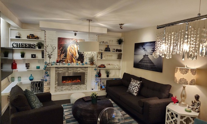 Lents Apartment | Treat Yourself To A Remodeled Home Away From Home In SE Portland