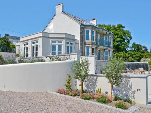 Saint Austell Bay House | Treburthick House