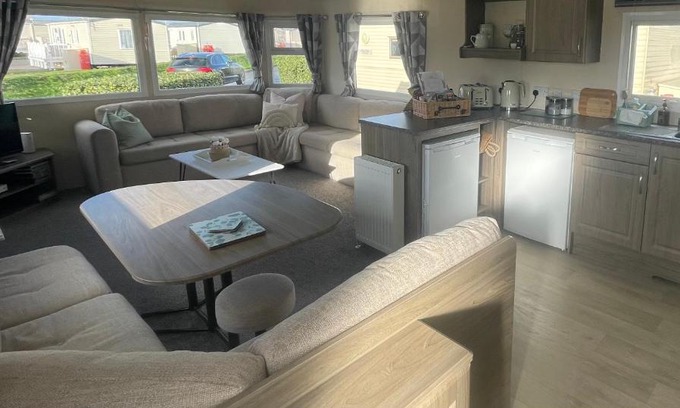 Porthcawl Apartment | Trecco Bay Porthcawl Caravan 8 berth PALMS 4