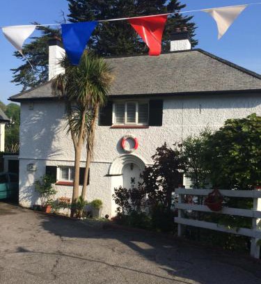Truro Bed & Breakfast | Tredara Bed & Breakfast