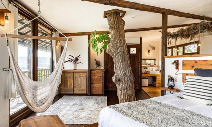 Wakugawa House | Tree-house Hotel Morinosubako