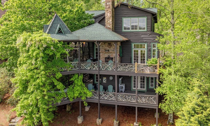 Cashiers House | Tree top is a 5-star mountain home with majestic views and easy lake access!