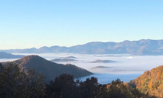 Franklin Cabin | Tree Tops - Long Range Views