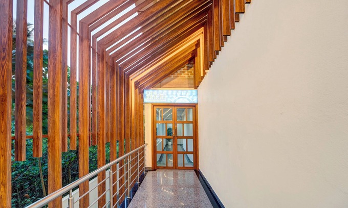 Udupi Hotel | Treebo Pratham Inn, Manipal