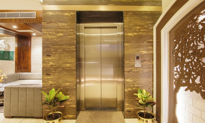 Faridabad Hotel | Treebo Punjabi Nature Residency, Near Faridabad Railway Station
