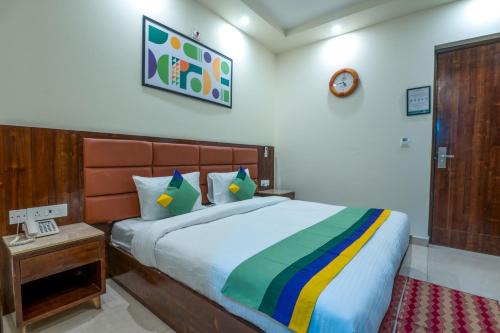 Greater Noida Hotel | Treebo Sunny Feast