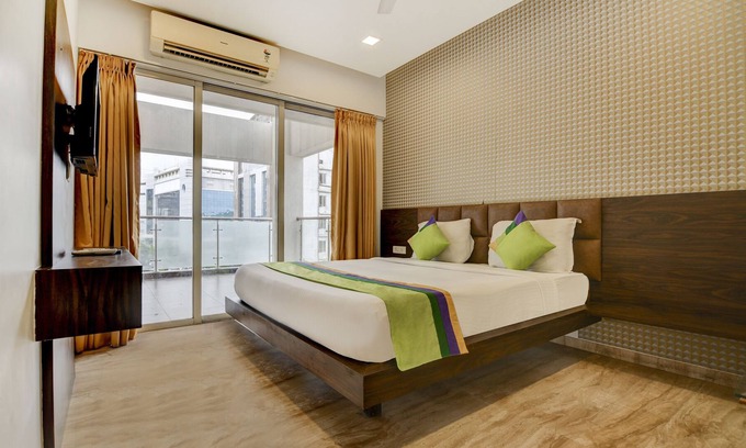 Baner Hotel | Treebo Trend Kuval Inn