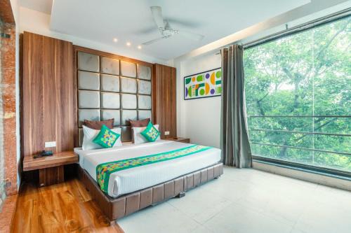 Naraina Hotel | Treebo Twin Tree