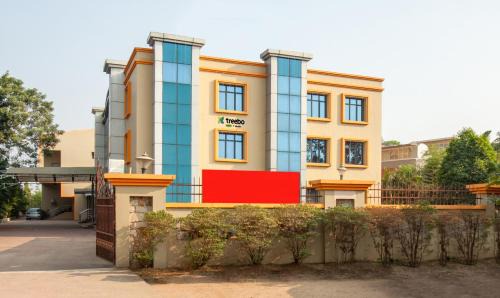 Bhubaneshwar Hotel | Treebo Y Hotels Elite, Khandagiri