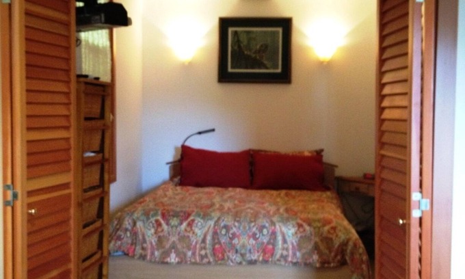 Friday Harbor Condo | Treehouse Suite - Downtown - Walking Distance to Ferry, Stores, Restaurants!