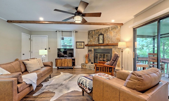 Franklin Villa | Treetop Haven - Updated with Golf Course & Forest Views - Dog friendly!