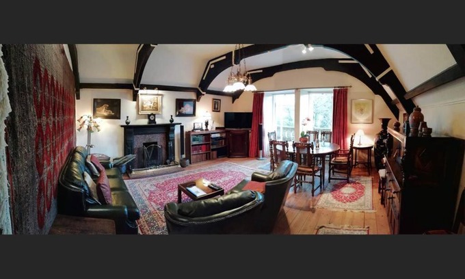 Ladock Apartment | Treetops Mansion Penthouse w/Balconies, Sleep 8+2