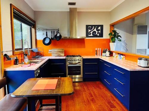 Silvan House | Treetops - Yarra Valley Country Apartment