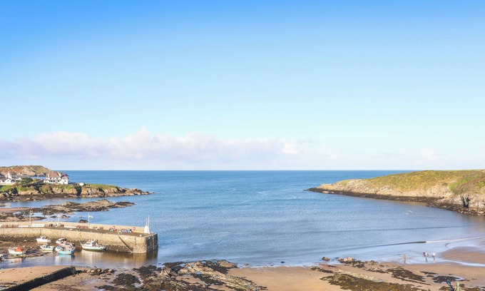 Cemaes Bay Cottage | Tregynrig Bach
