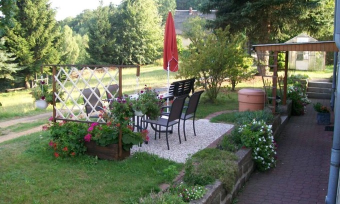 Reinhardtsdorf-Schoena Boat Rental | Treinies Comfortable holiday residence