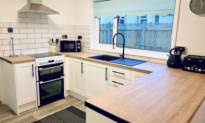 Saint Gennys Cottage | Trelawne