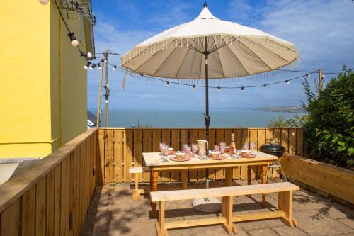 New Quay House | Trem y Don New Quay