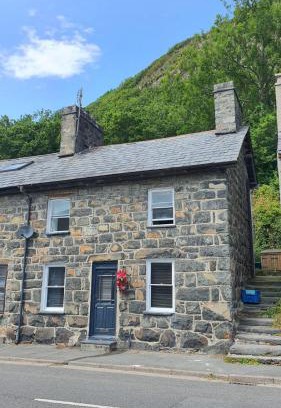 Tremadog House | Tremadog porthmadog 3 double bedrooms