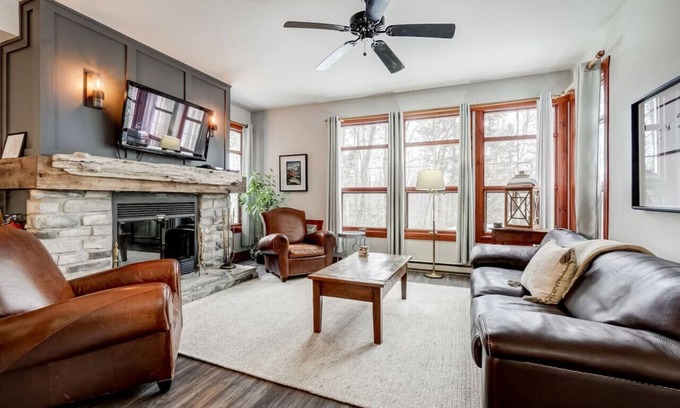 Mont-Tremblant Apartment | Tremblant-Les-Eaux 233-1 - Tremblant a Louer