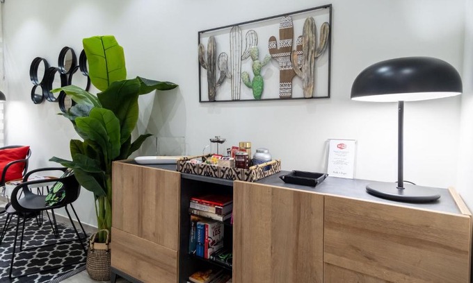 Borgo Roma Apartment | Trendy 3 Bedrooms Apt